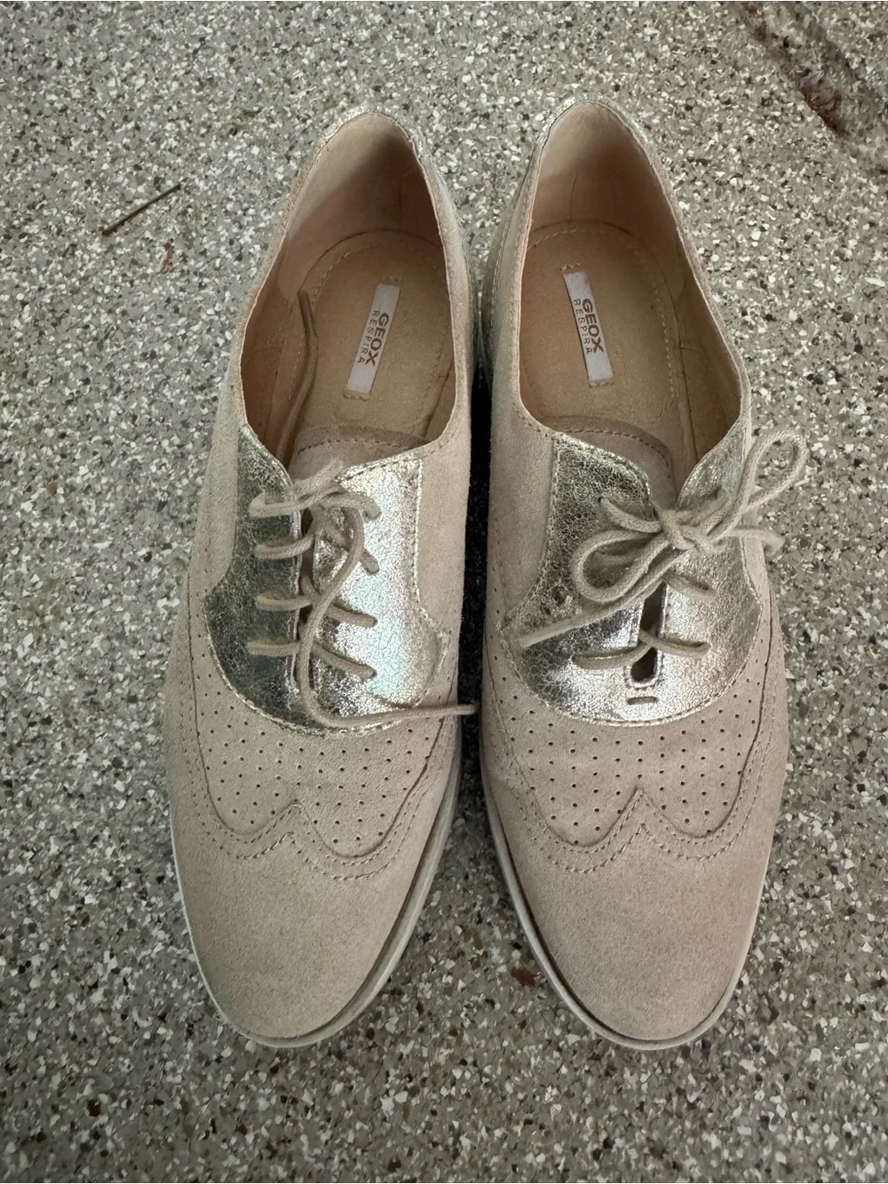 Geox Respira Women’s Metallic Beige Wingtip Oxfords 38
